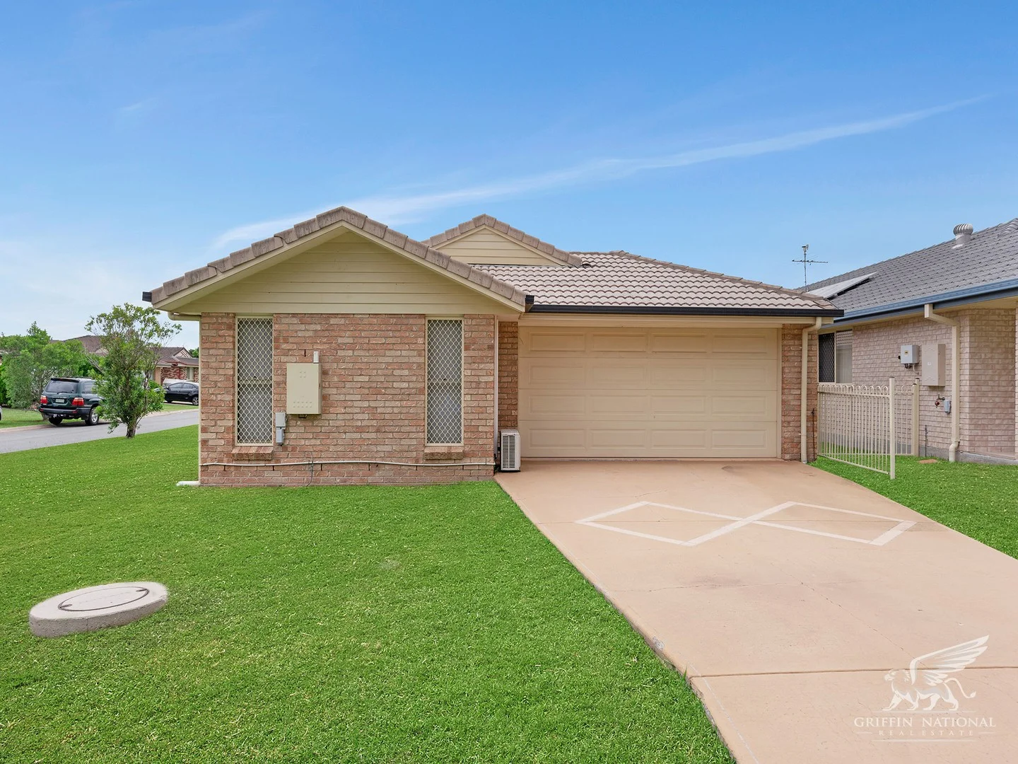 2 Squire Ct (1/13)