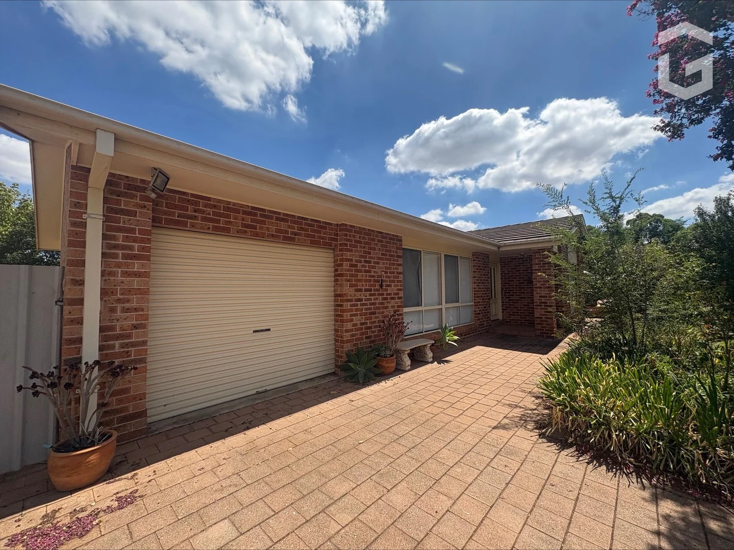 2 Turnell Street (1/1)