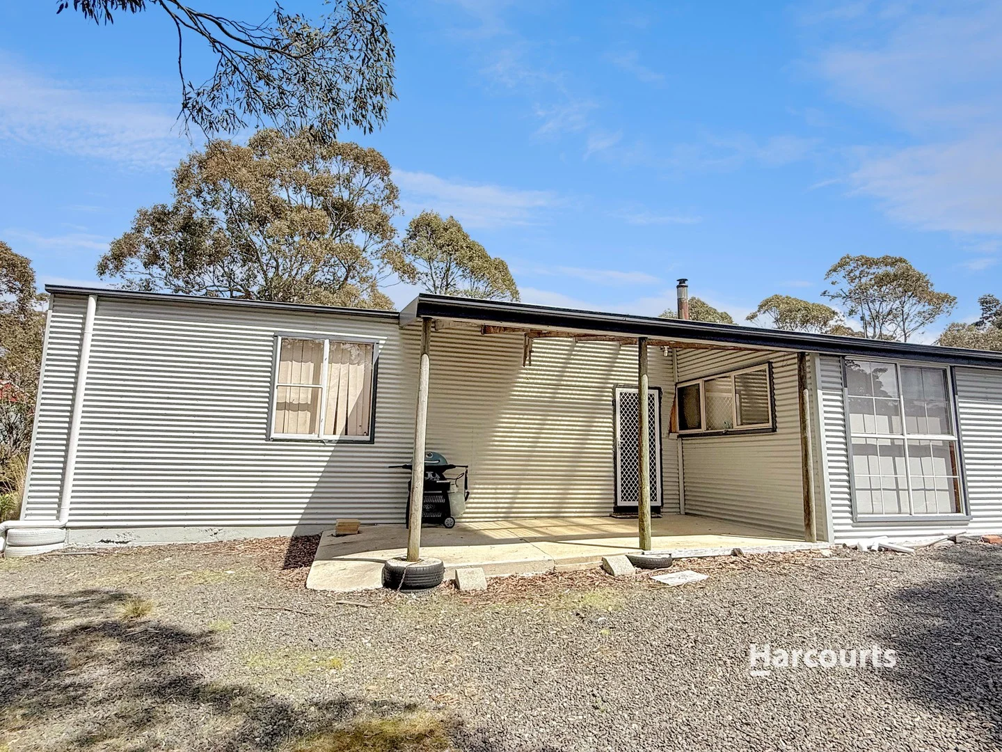 2 Wilkies Court (1/3)