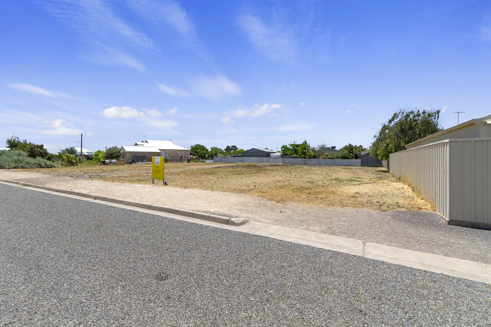 2 William Street - Image 2