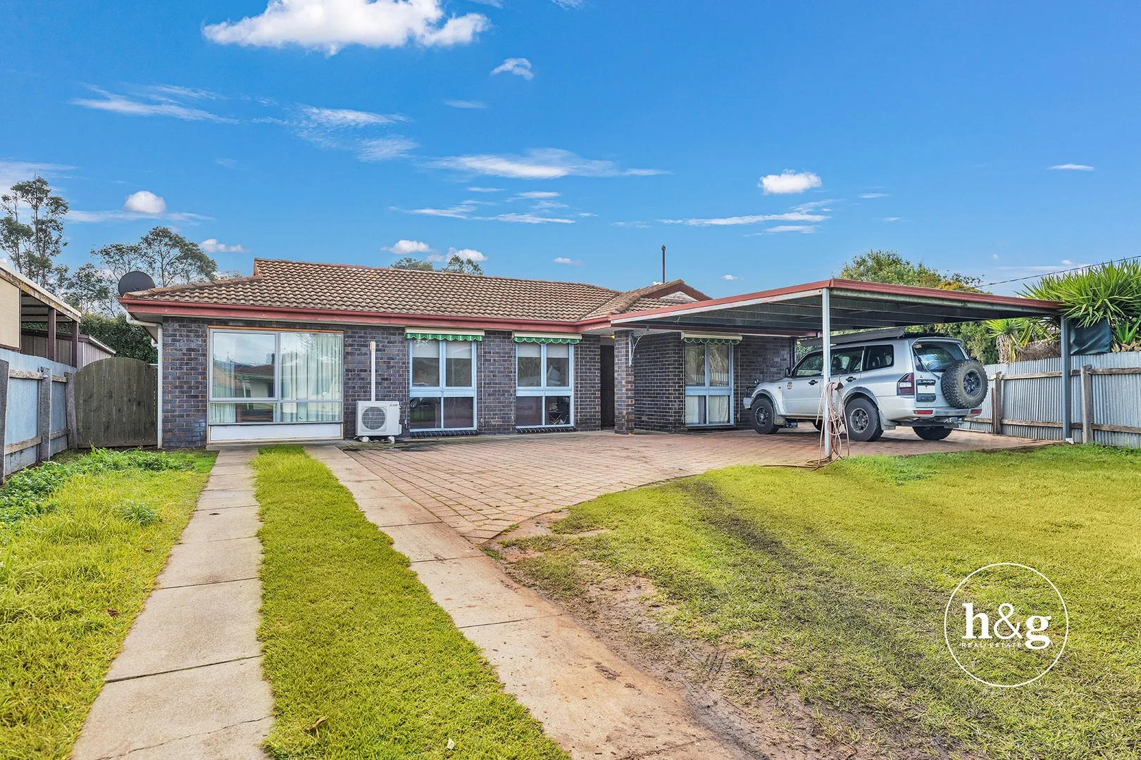 2 Willow Court (1/3)