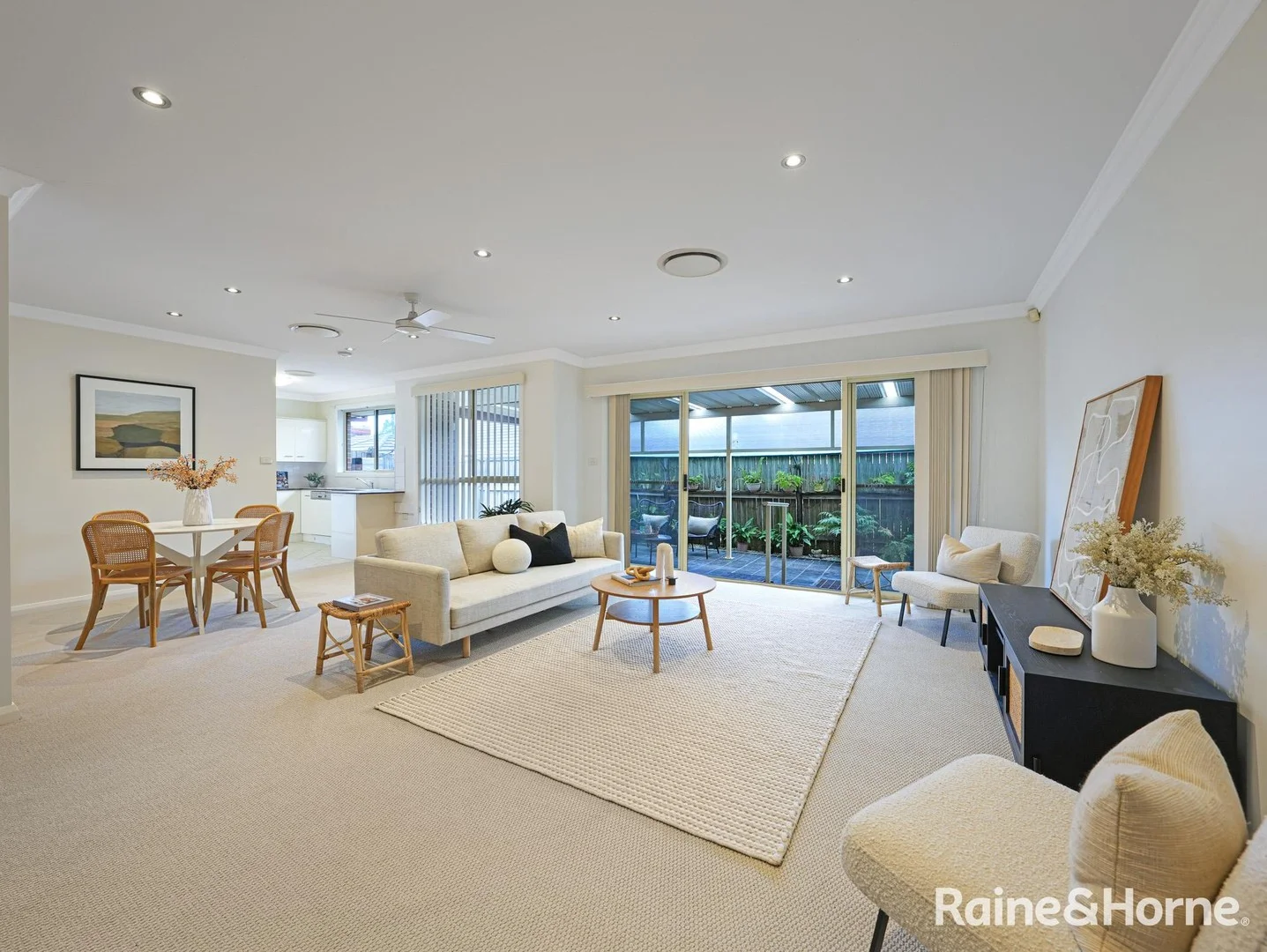 20/3 Mountbatten Street (1/12)