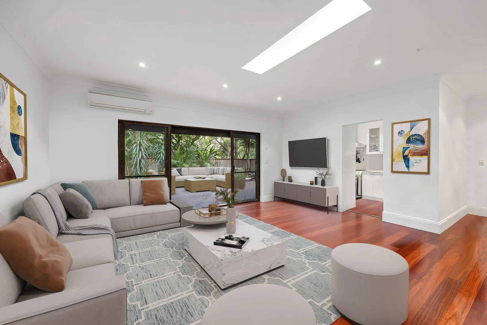 20/43a St Marks Road (1/8)