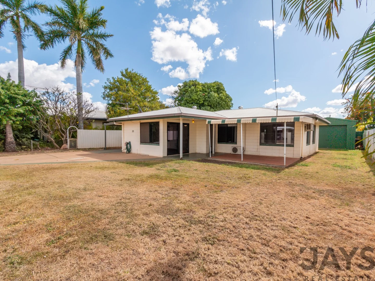 20 Bulolo Street (1/21)