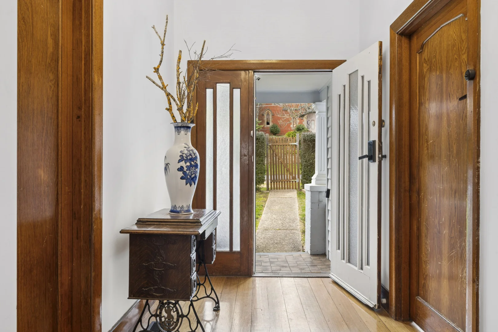 20 Camp Street - Image 2