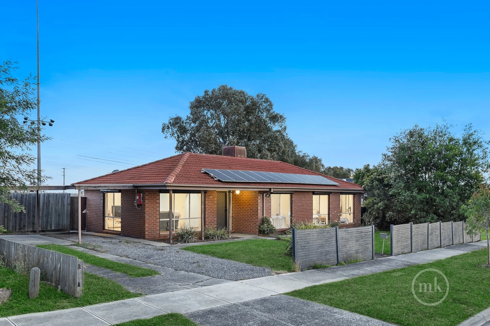 20 Crampton Crescent (1/11)