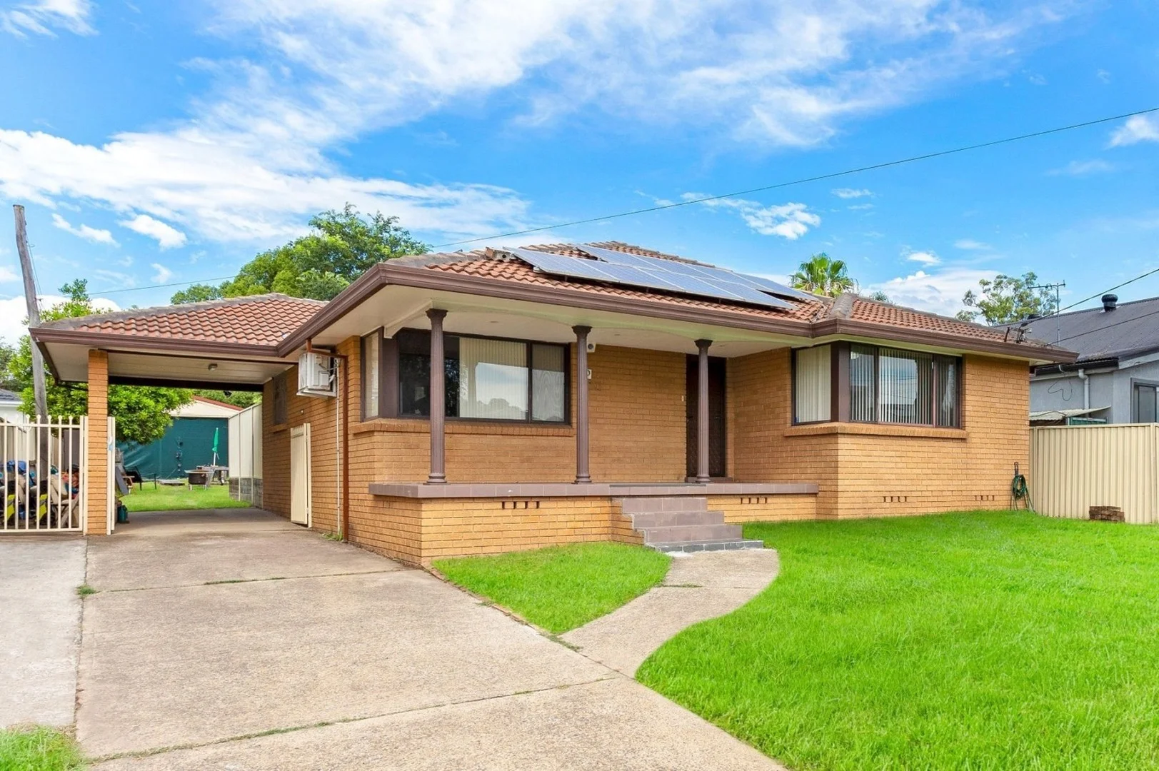 20 Fowler Road (1/8)
