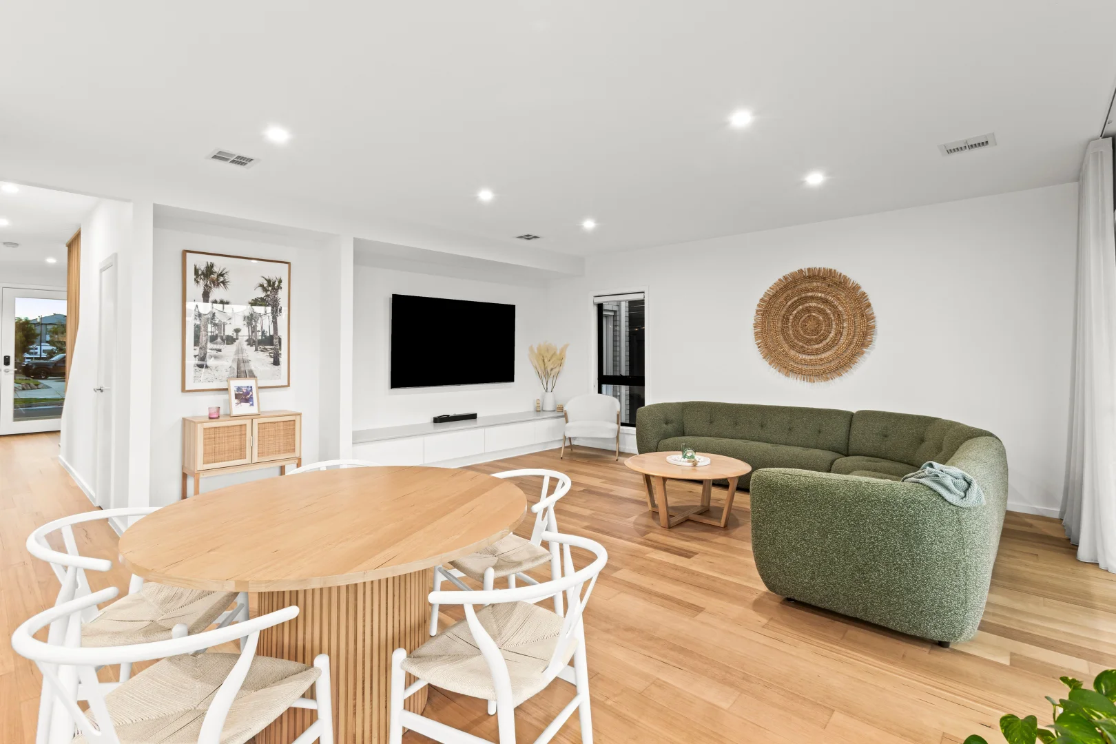 20 Holyhead Street - Image 3