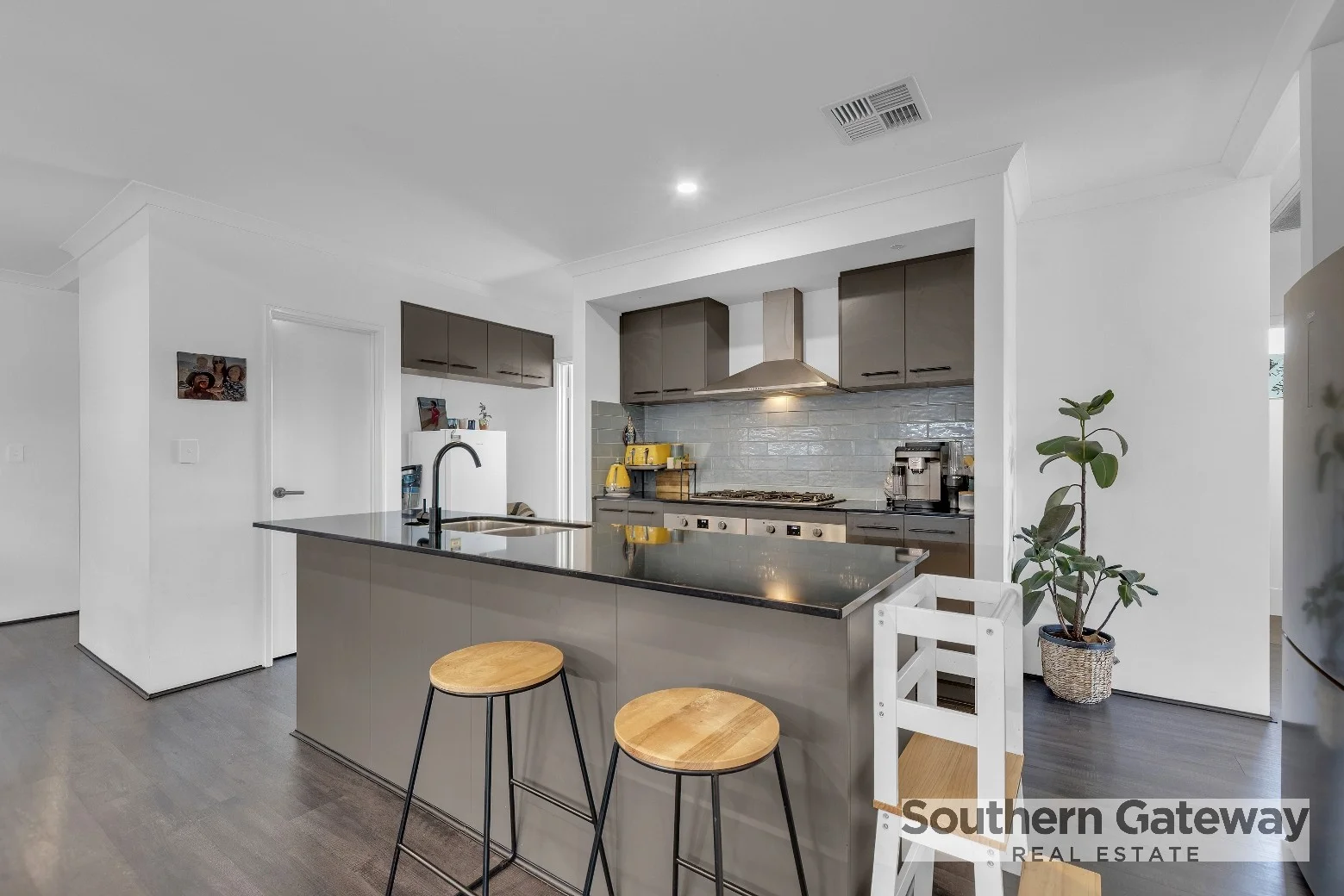 20 Indwarra Street (1/28)