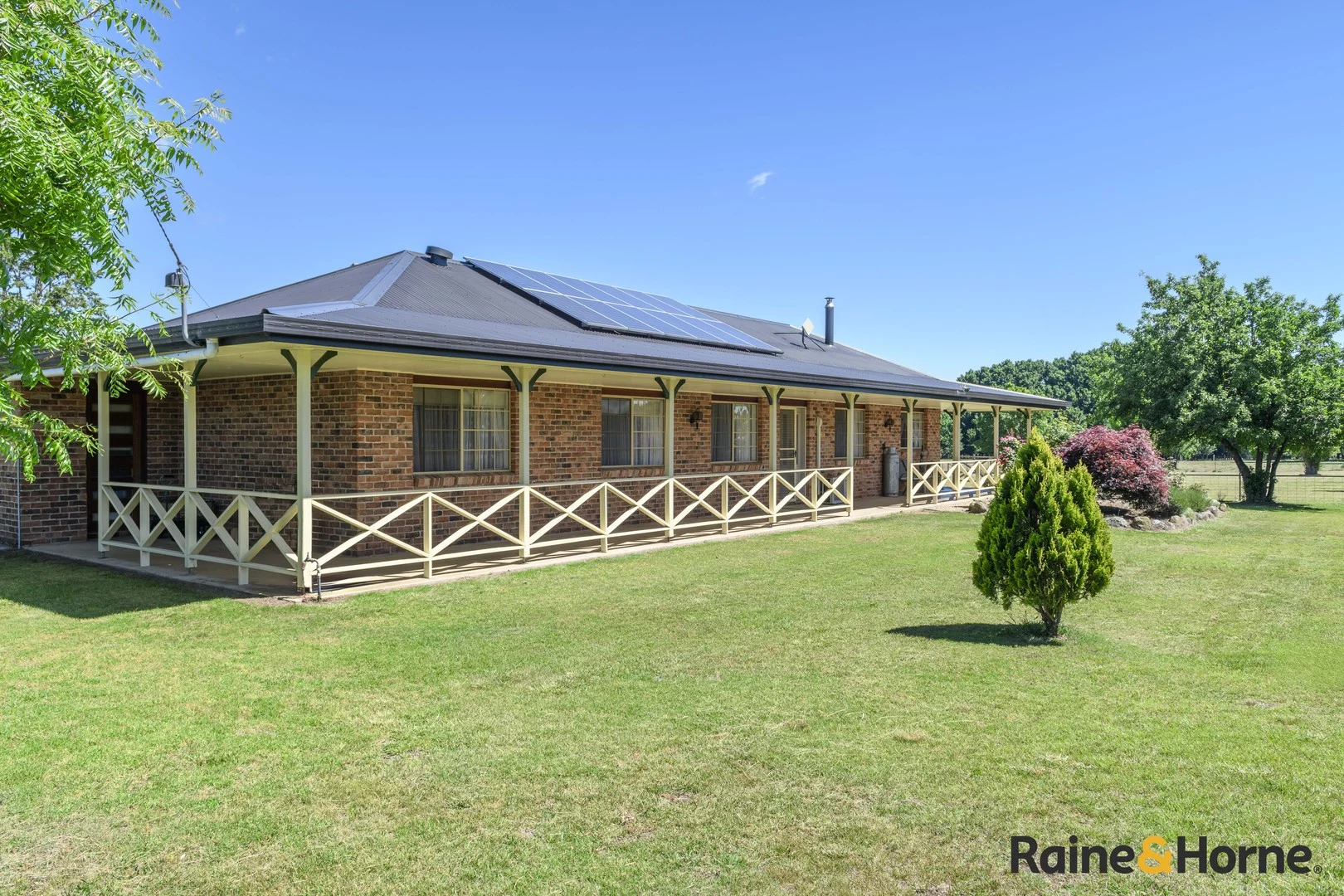 200 Dumaresq Street (1/25)