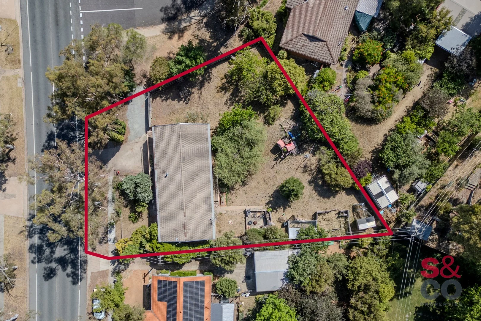 200 Tillyard Drive (1/21)