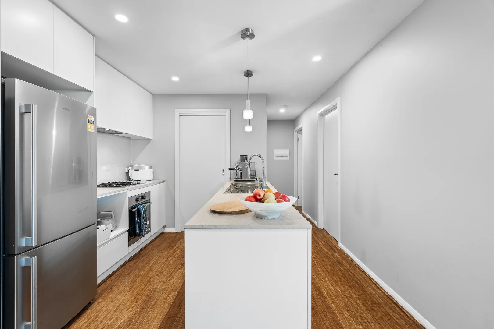 201/721 Elgar Road - Image 2