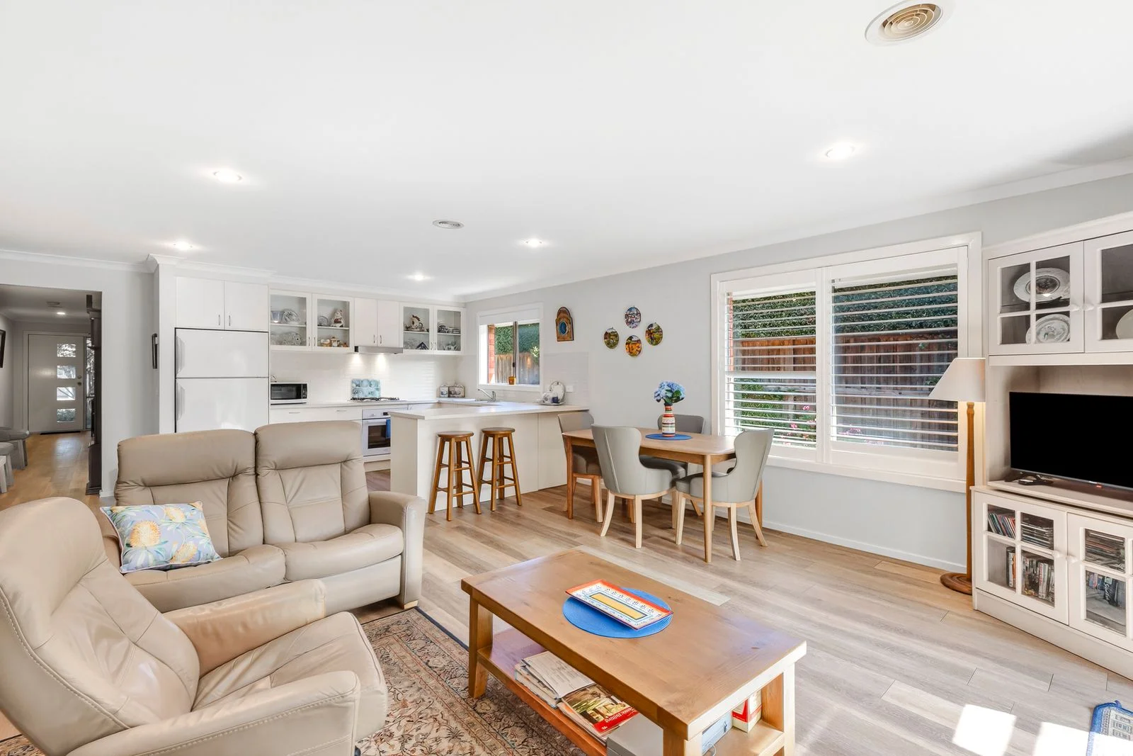 201 Newcombe Street - Image 3