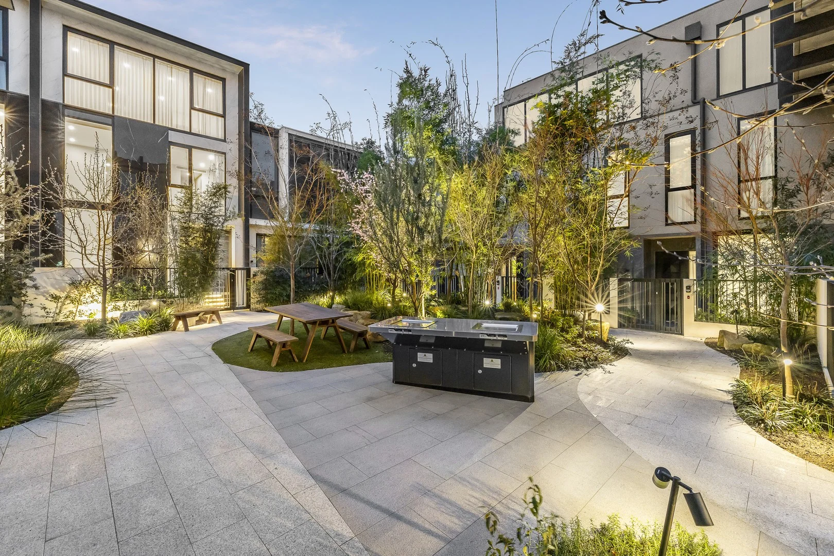 202/4 Barenya Court (1/1)