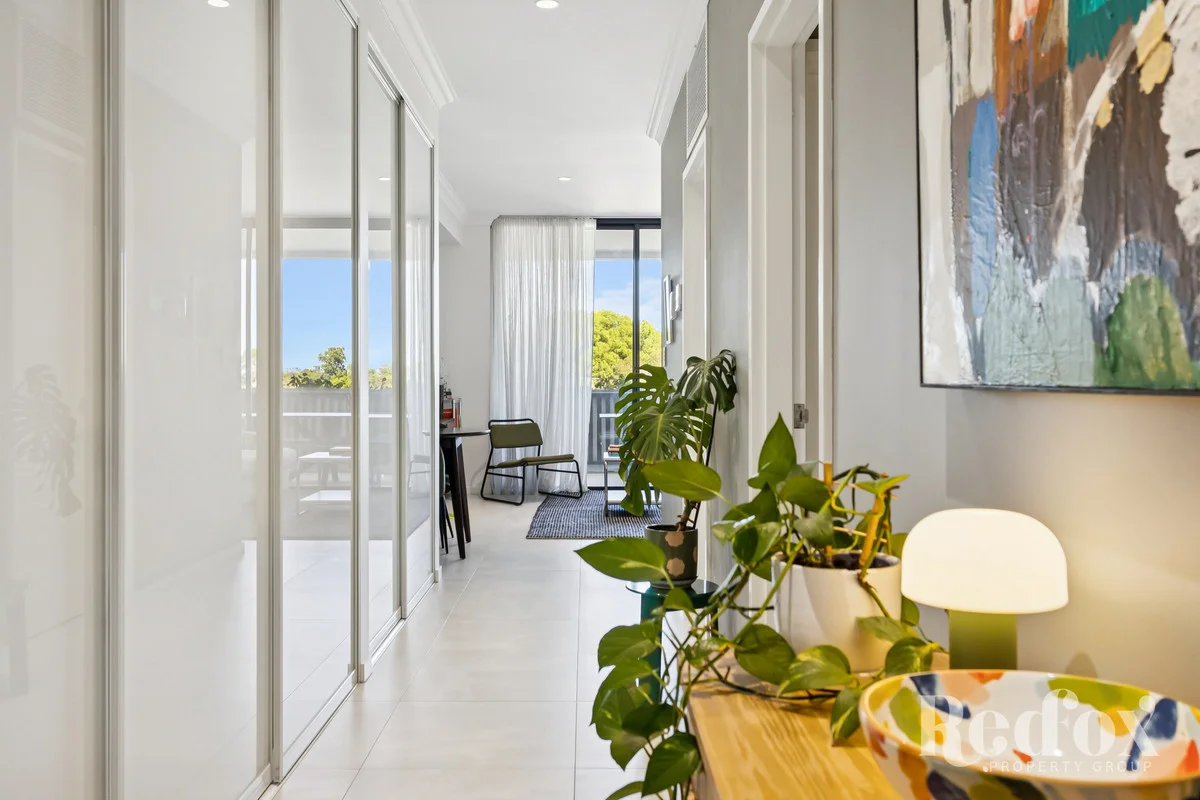 203/612 Beaufort Street (1/28)