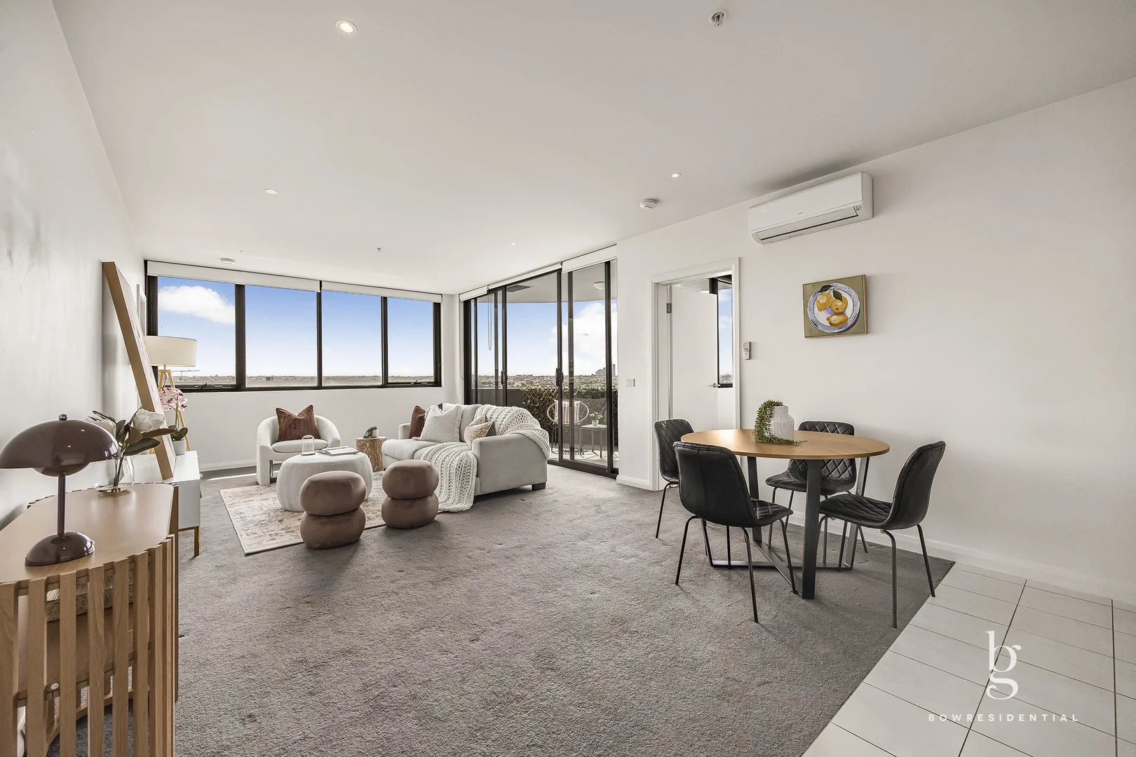 203/80 La Scala Avenue (1/11)