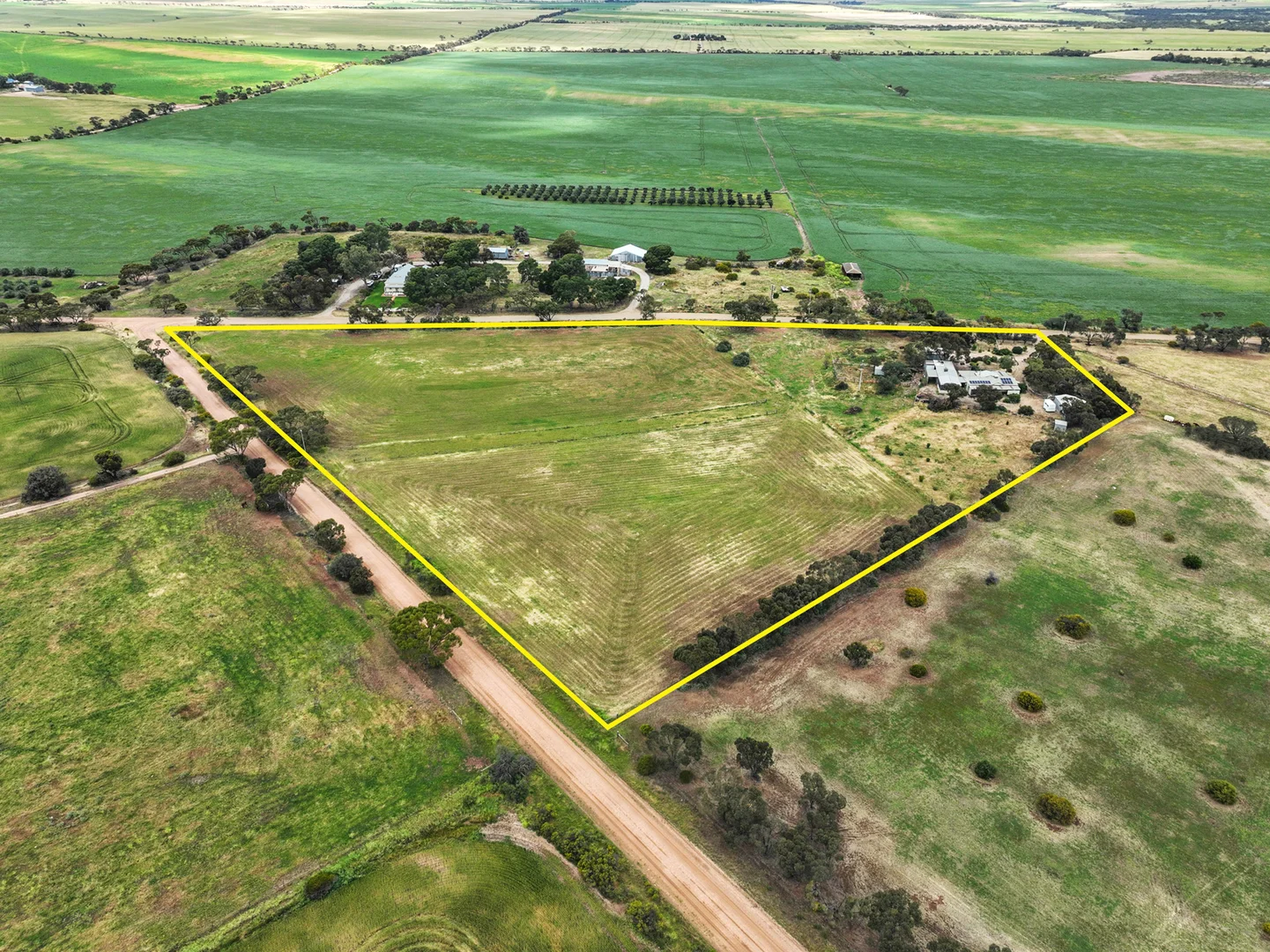 203 Pedler Road - Image 5