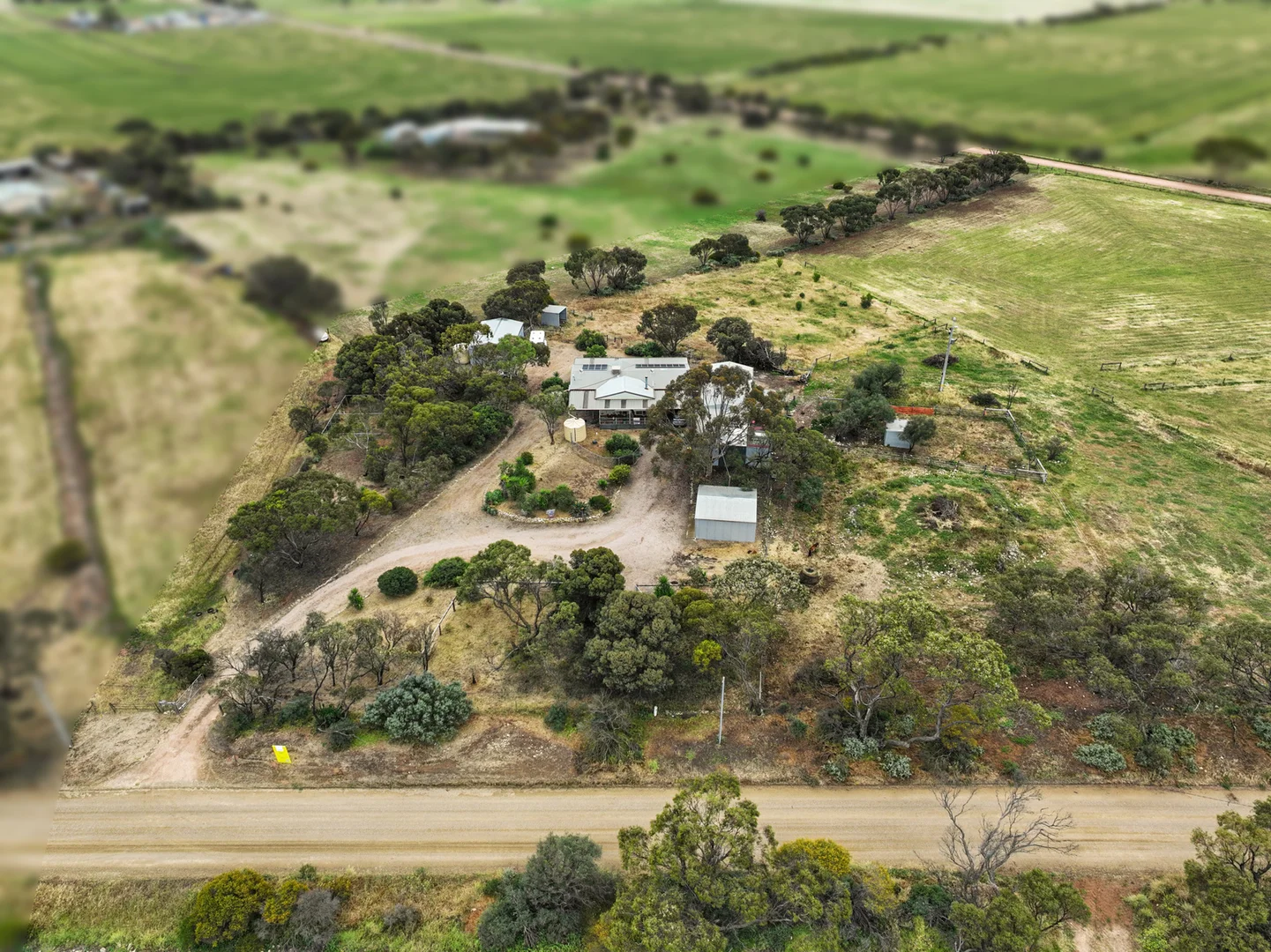 203 Pedler Road - Image 2