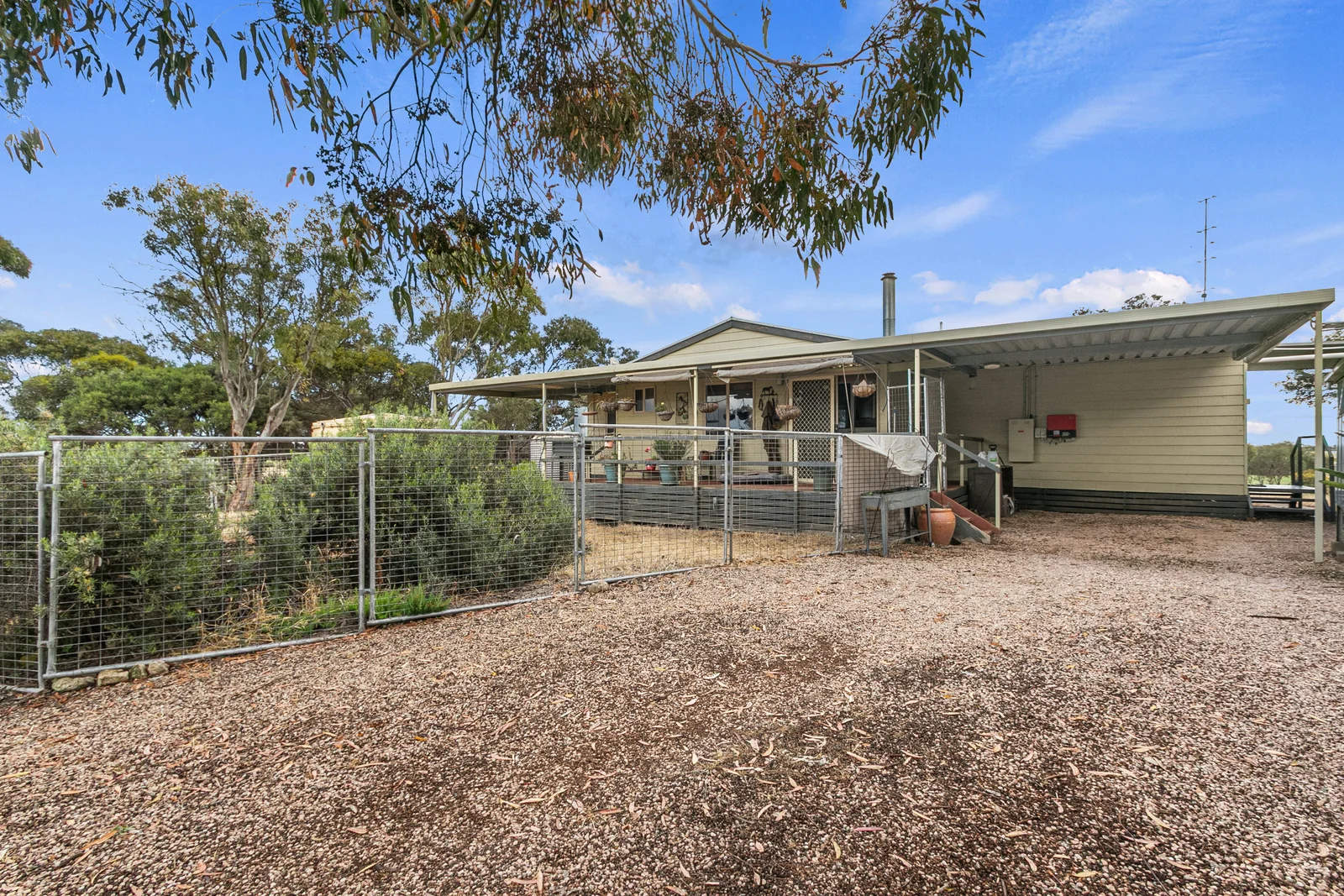 203 Pedler Road - Image 3