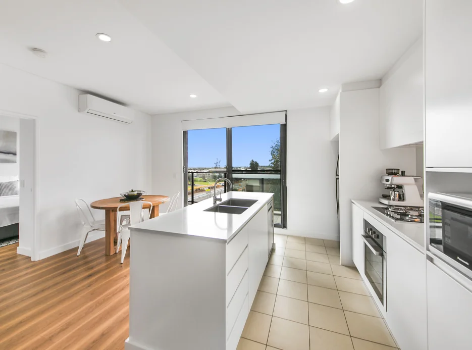 204/21 Hezlette Road