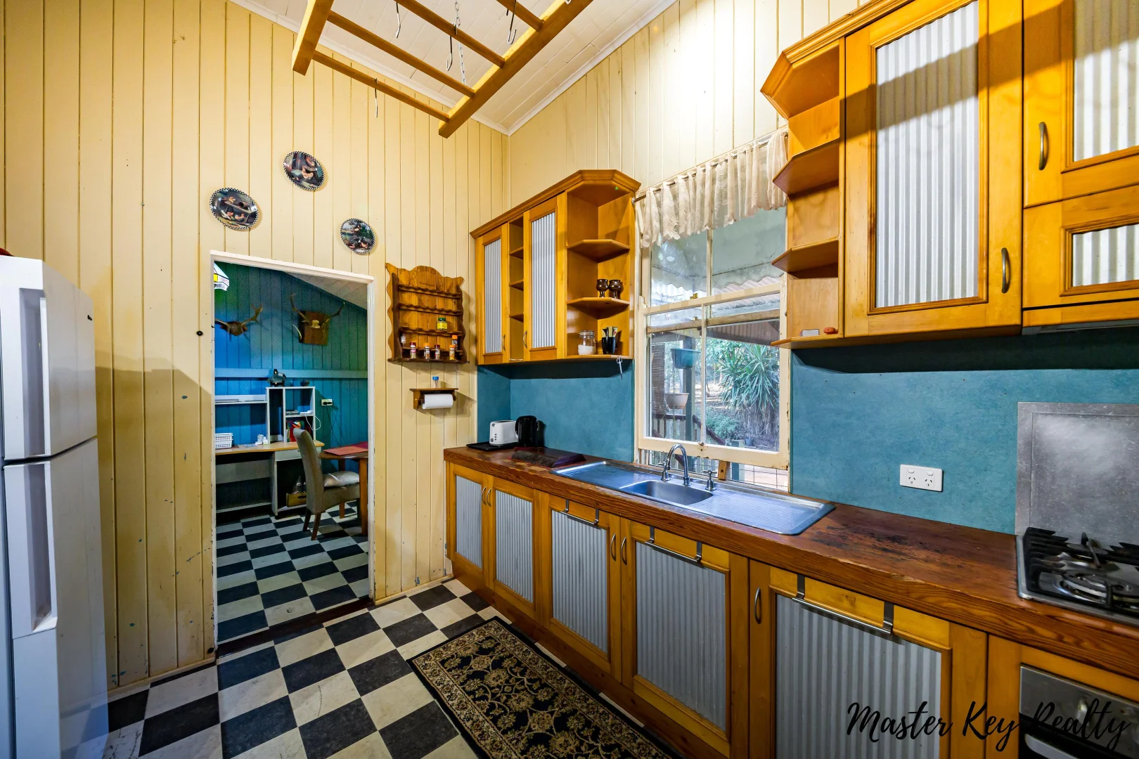 204 Pringles Hill Road - Image 3