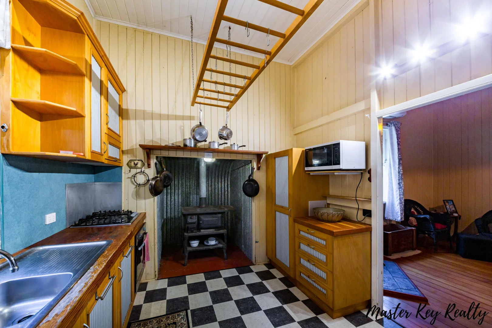 204 Pringles Hill Road - Image 4