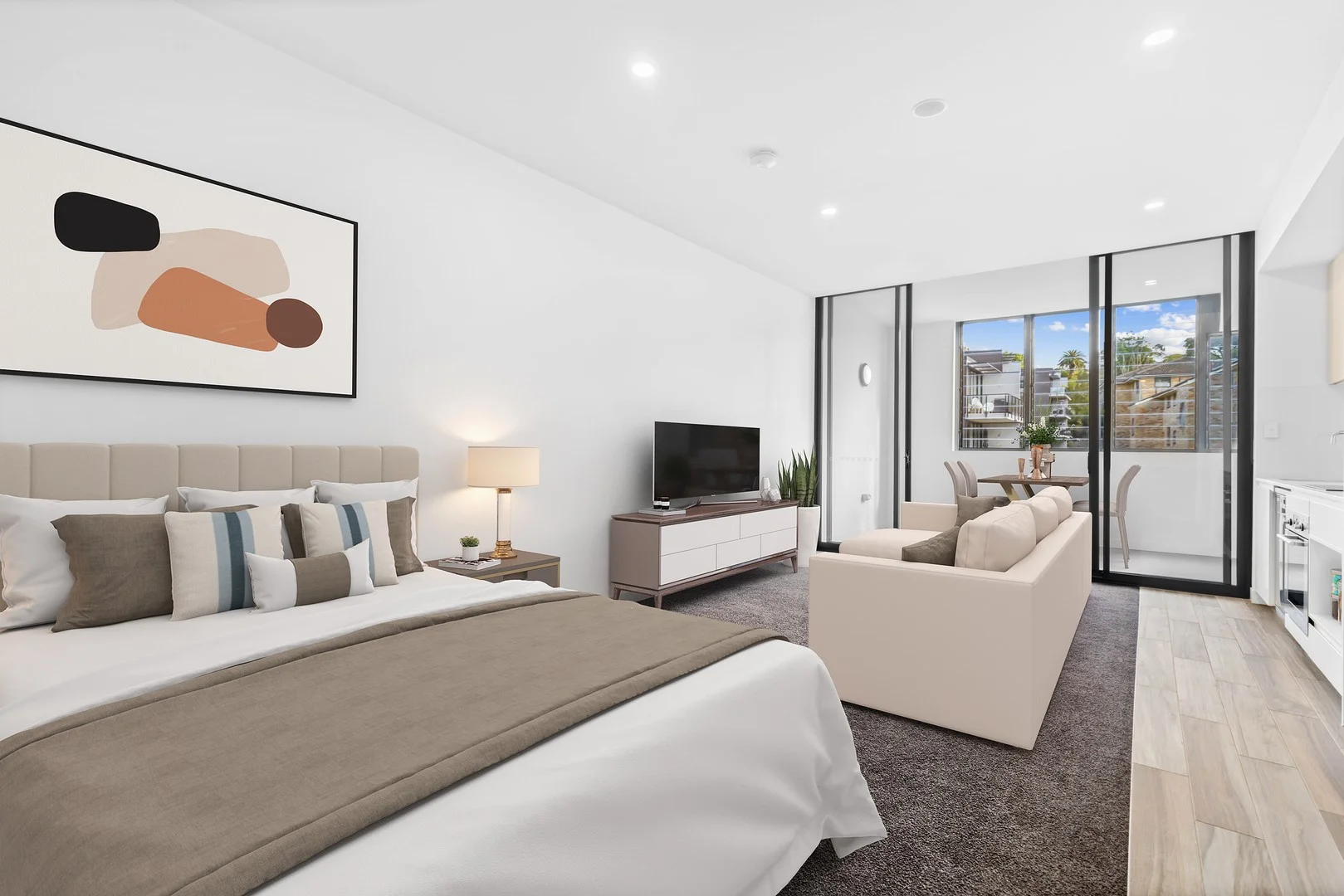 204B/5 Mooramba Road (1/6)