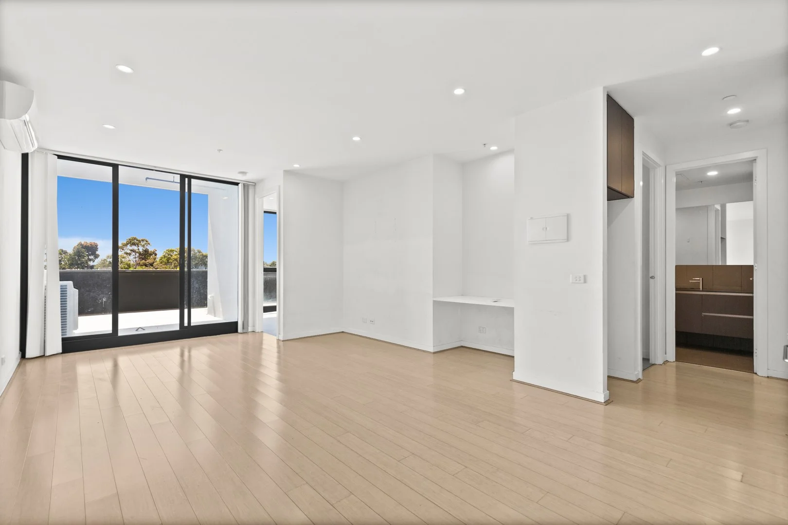 205/1 Foundry Road (1/1)