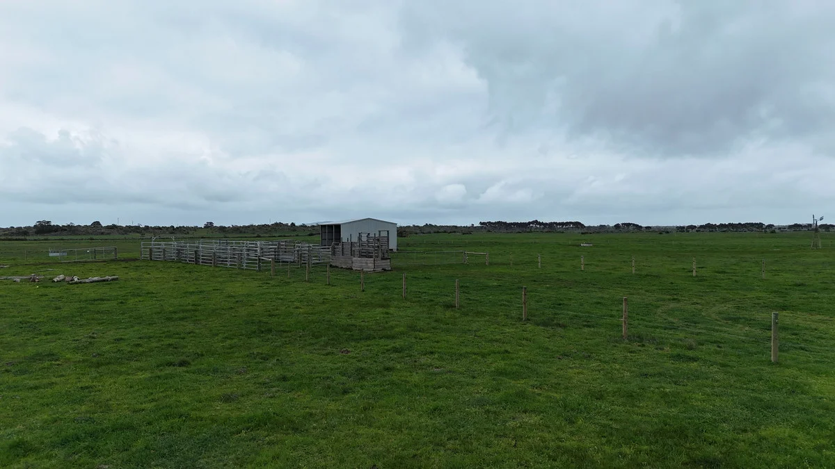 205 South Cundare Road - Image 2