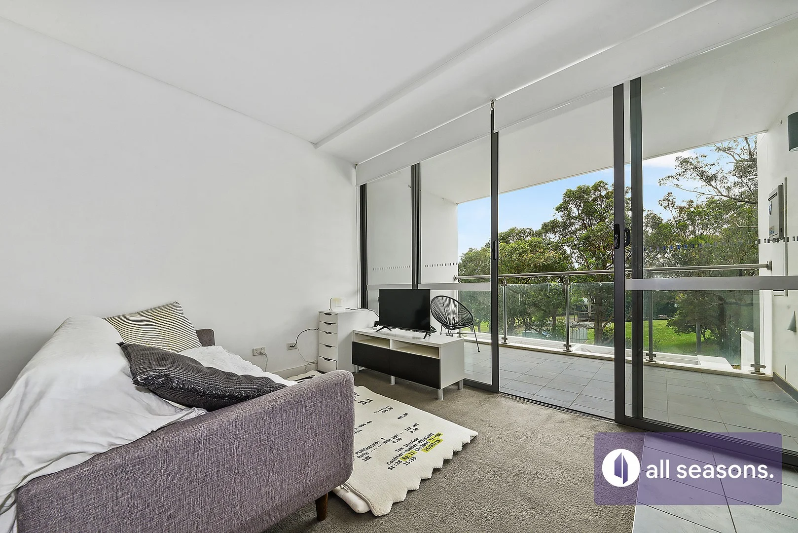 206/5-11 Meriton Street (1/9)