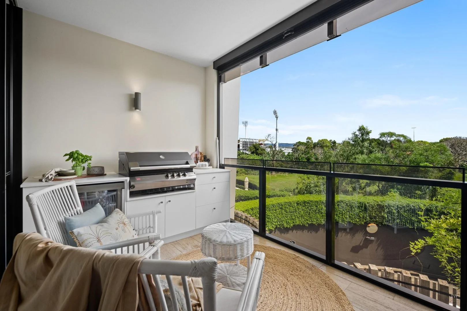 206W/1 Marina Drive (1/21)