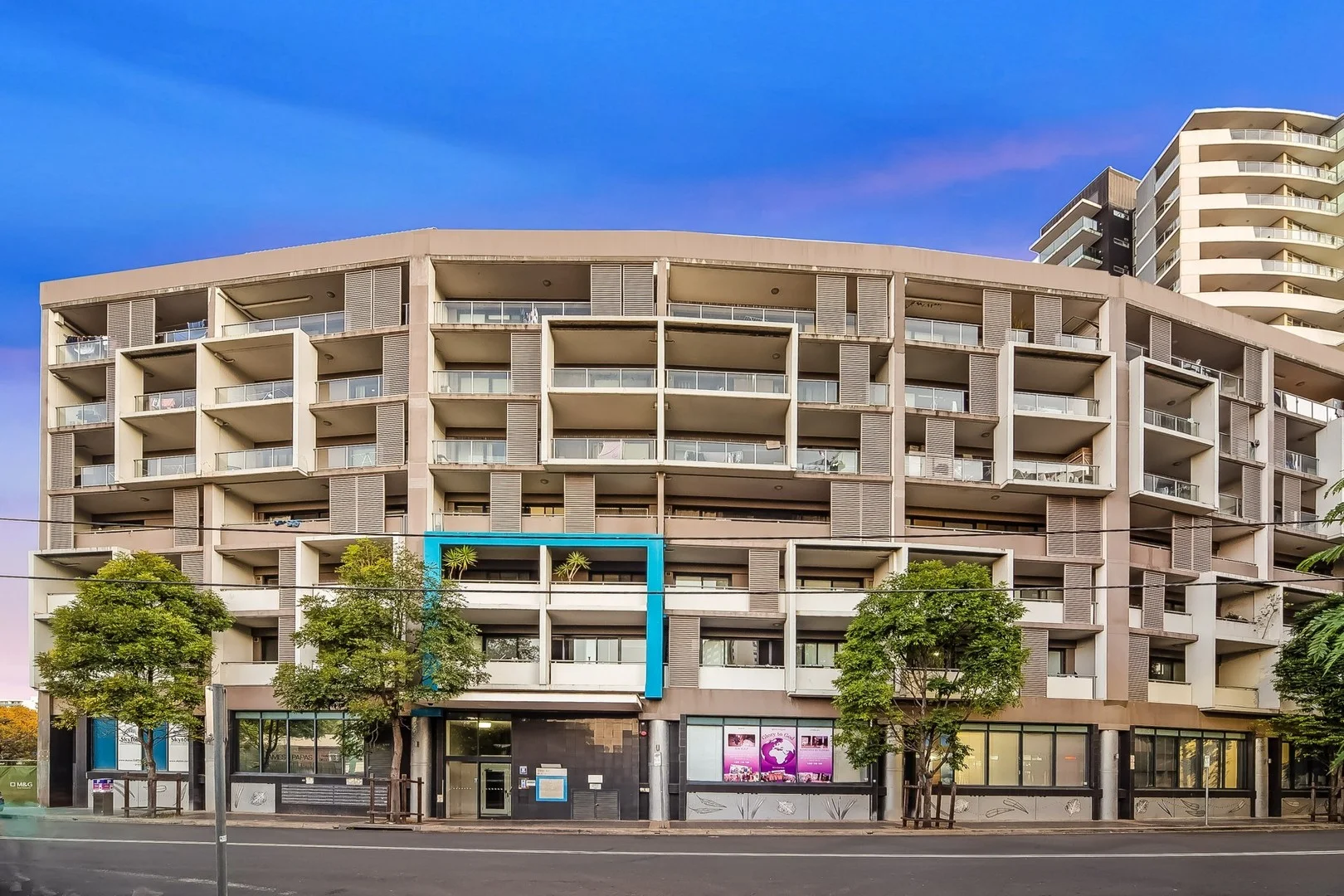 207/31-37 Hassall Street (1/9)
