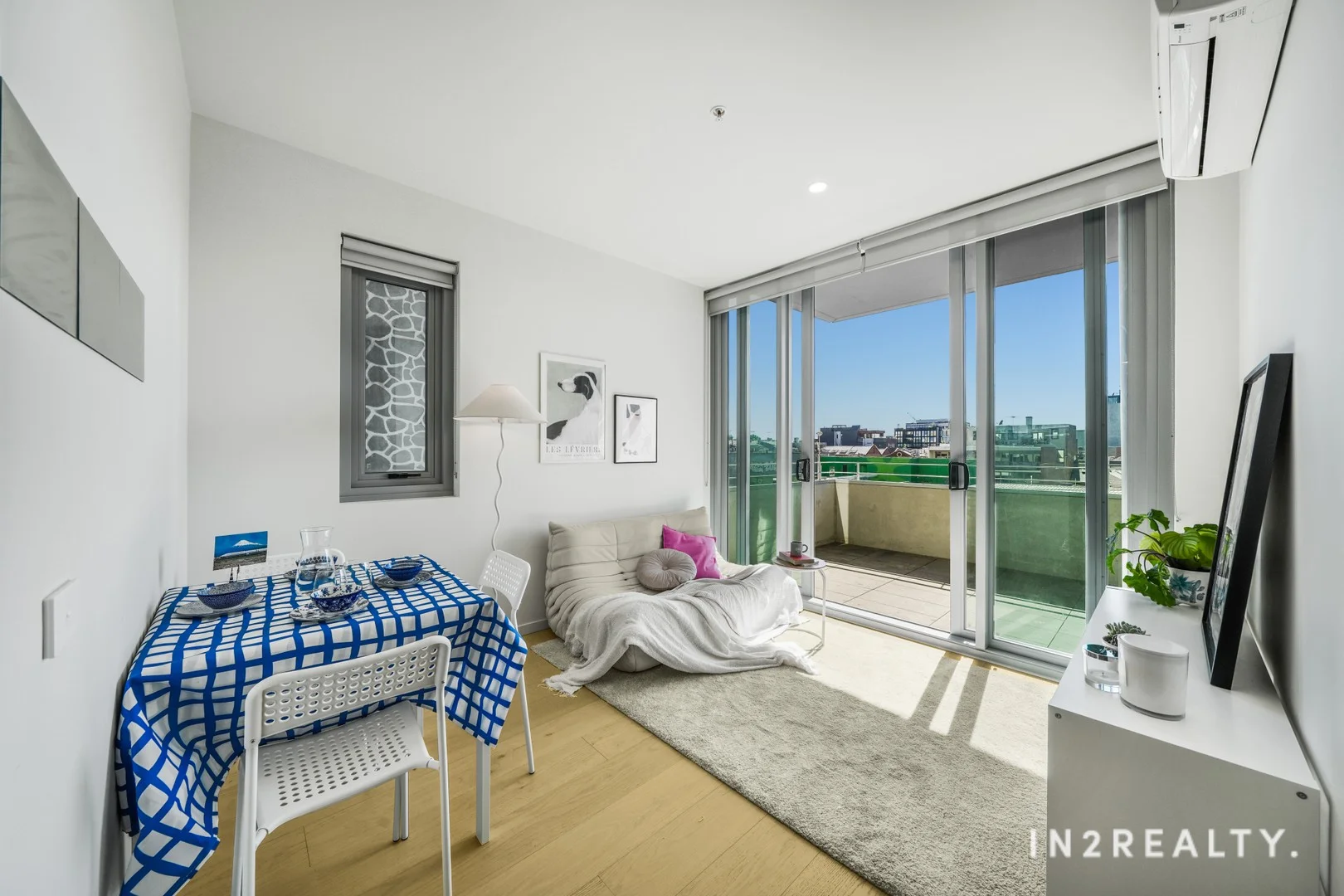 207/8 Elgin St (1/47)