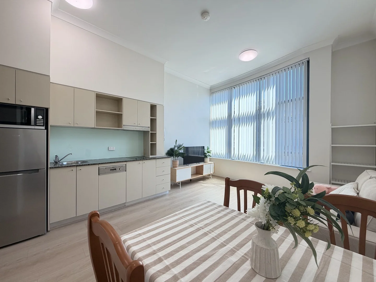 207/99 Military Road (1/12)