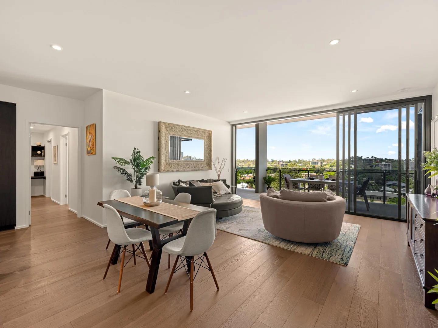 20703/1 Ferry Road (1/42)