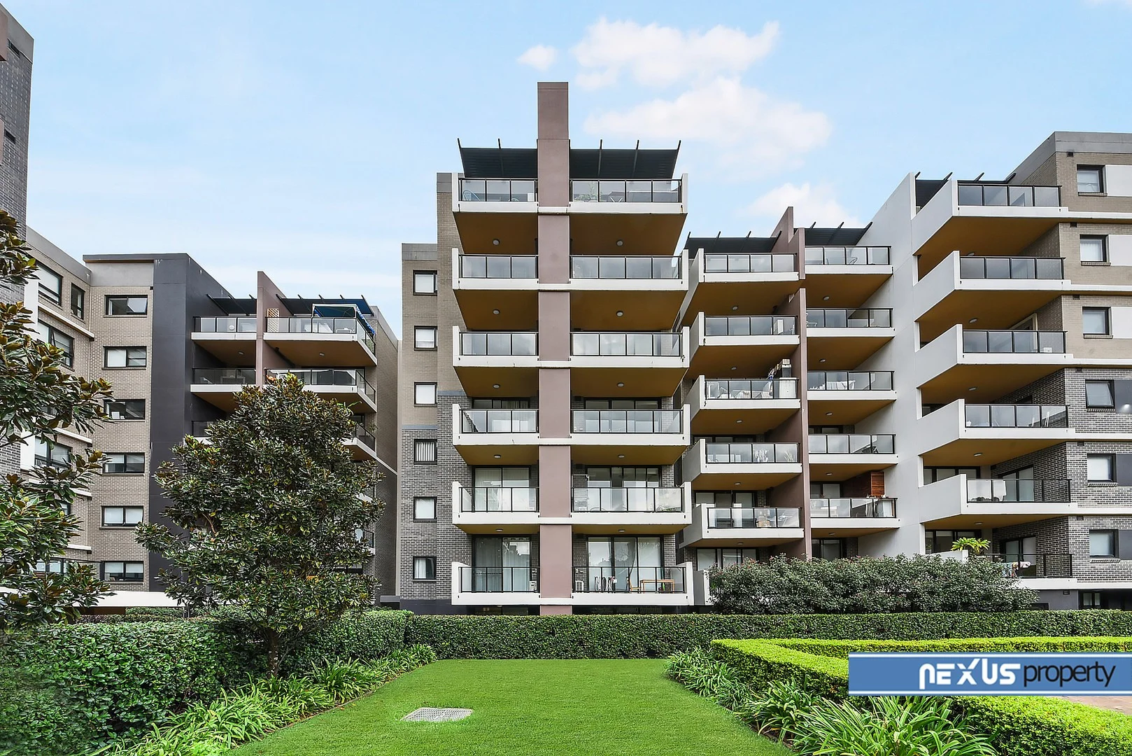 2079/78A Belmore Street (1/9)