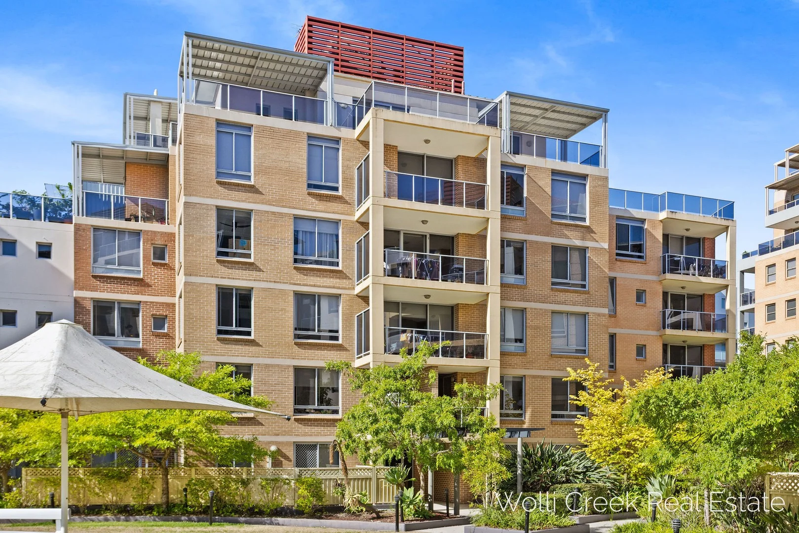208/16 Lusty Street (1/16)