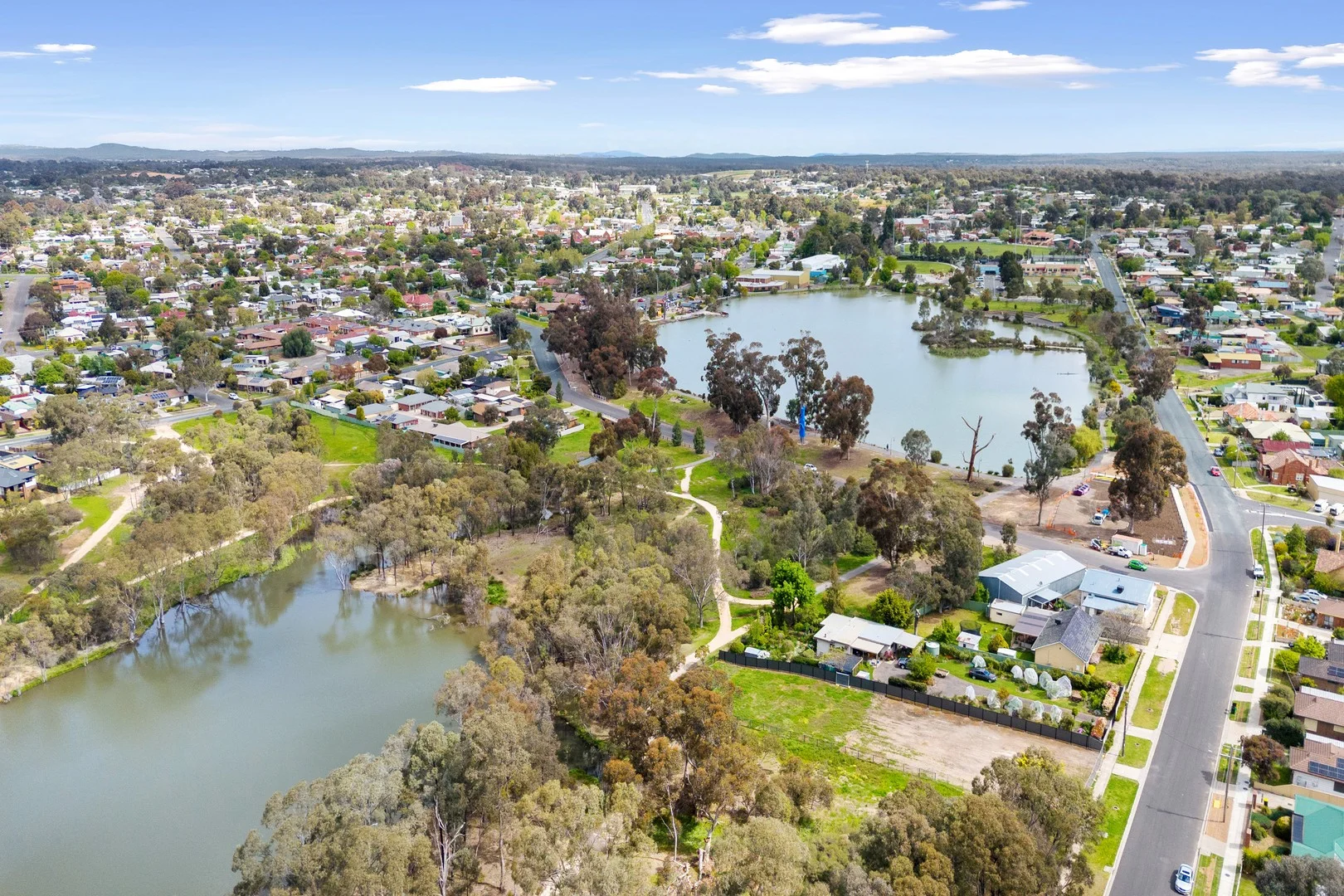208 Golden Grove Estate (1/1)