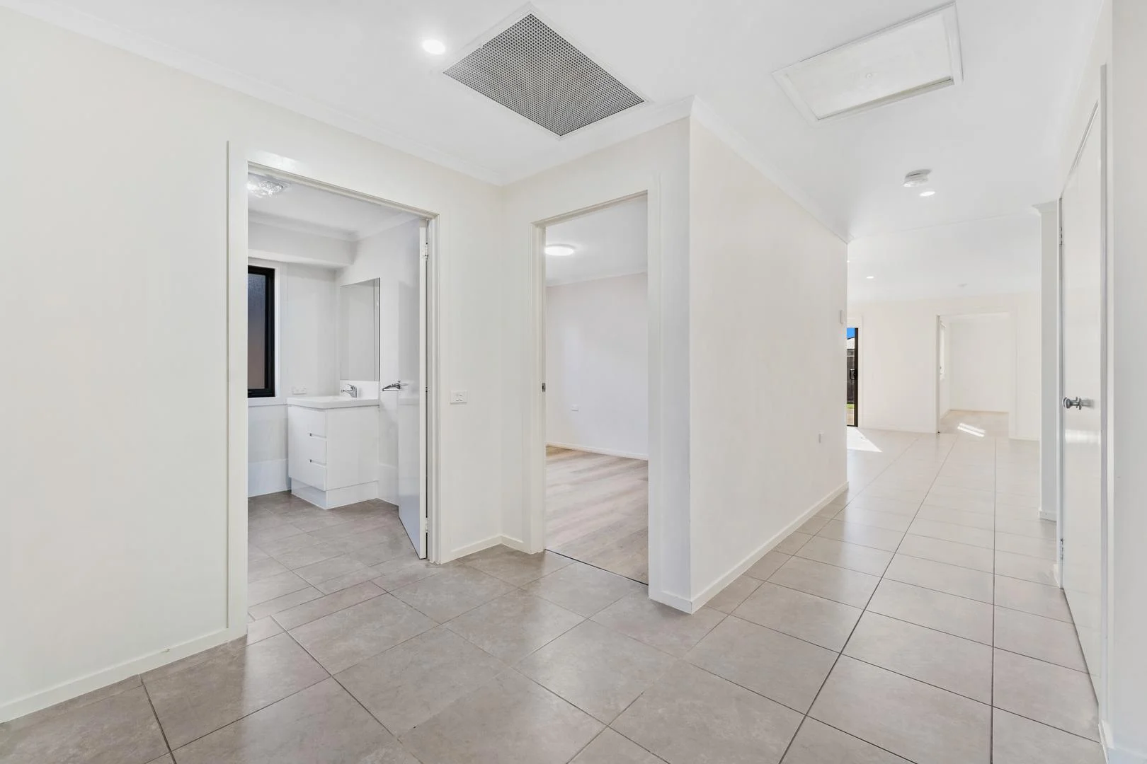 21/12 Helby Street (1/27)