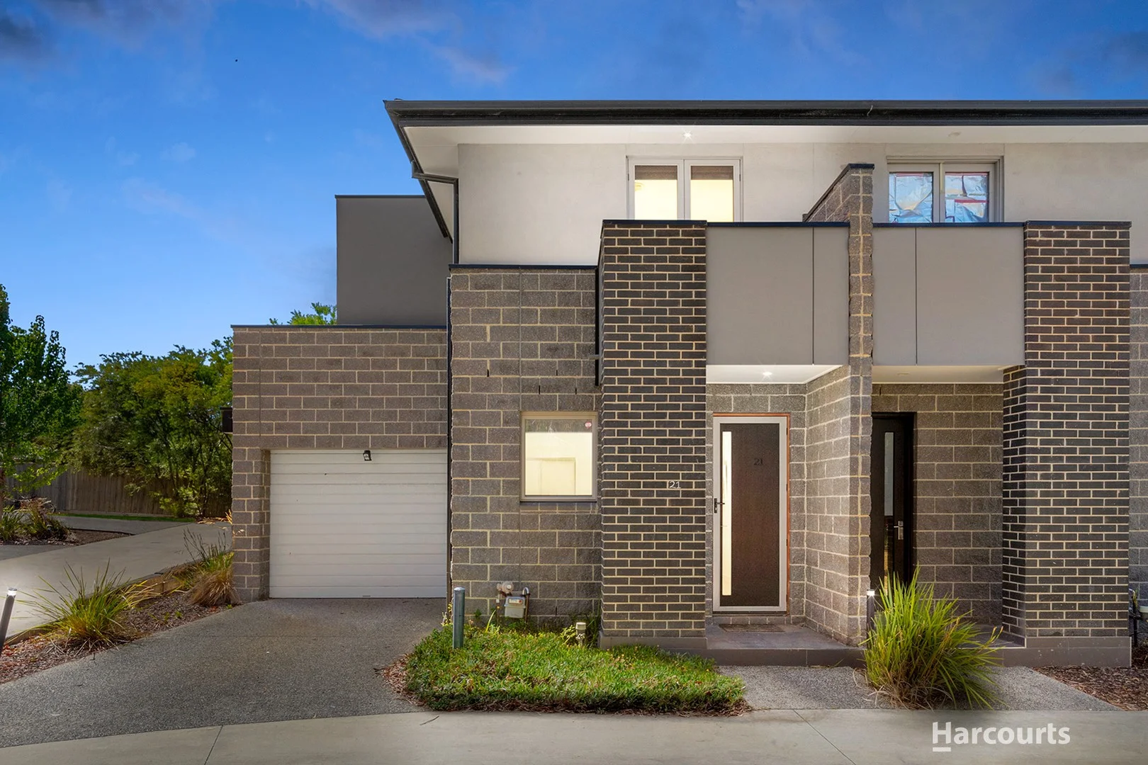 21/2 Ambrose Treacy Drive (1/11)