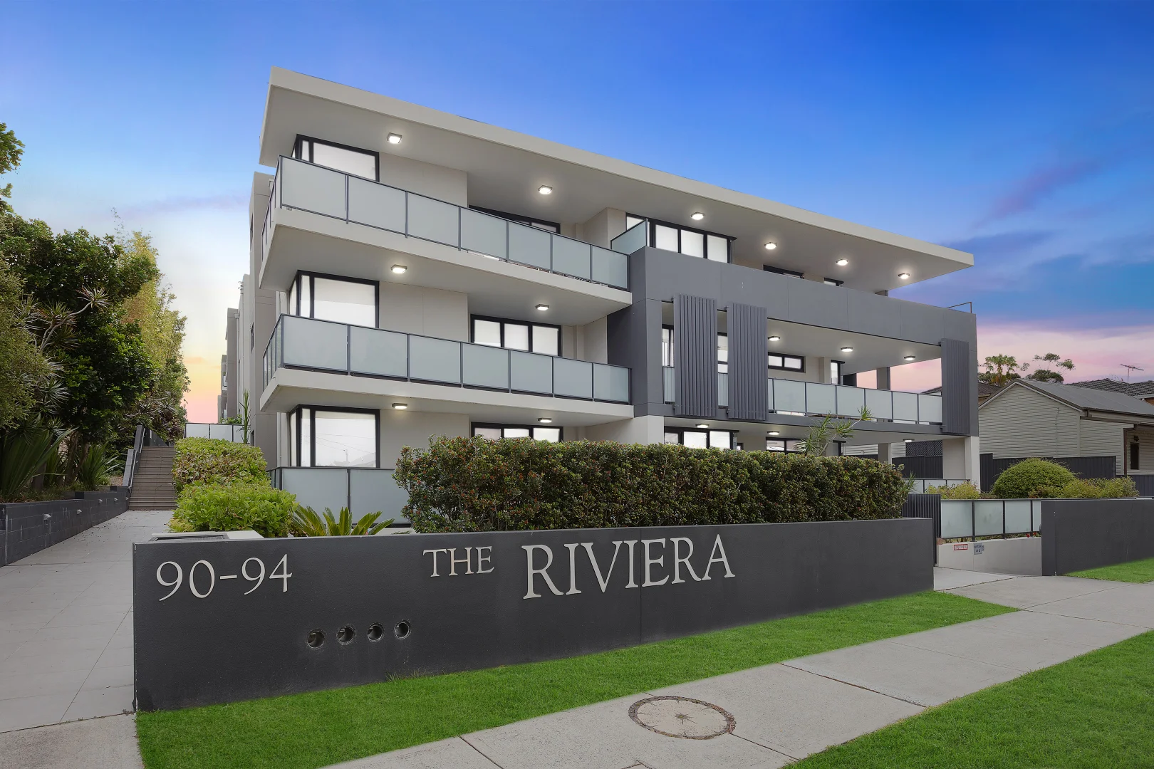 21/90-94 Riverview Road (1/11)