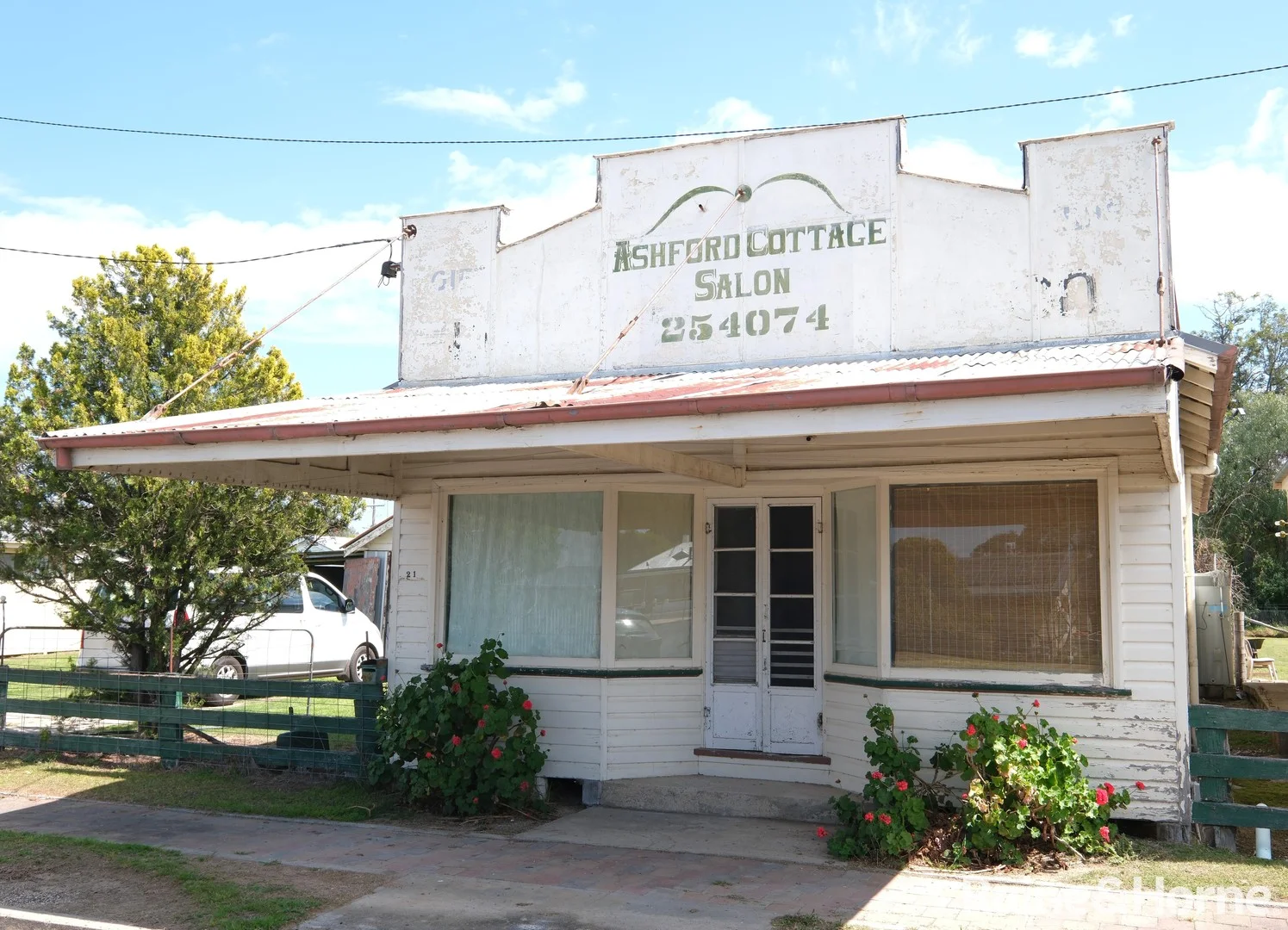 21 Albury Street (1/14)