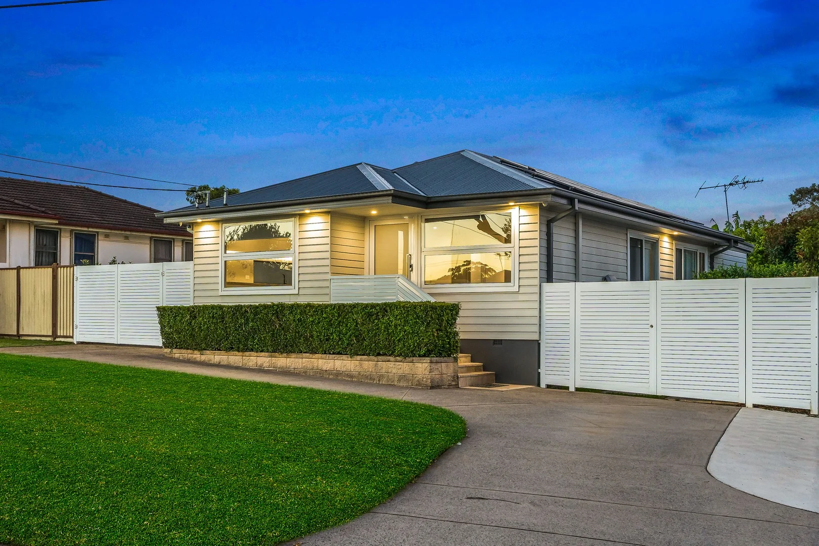 21 Appleton Avenue (1/1)