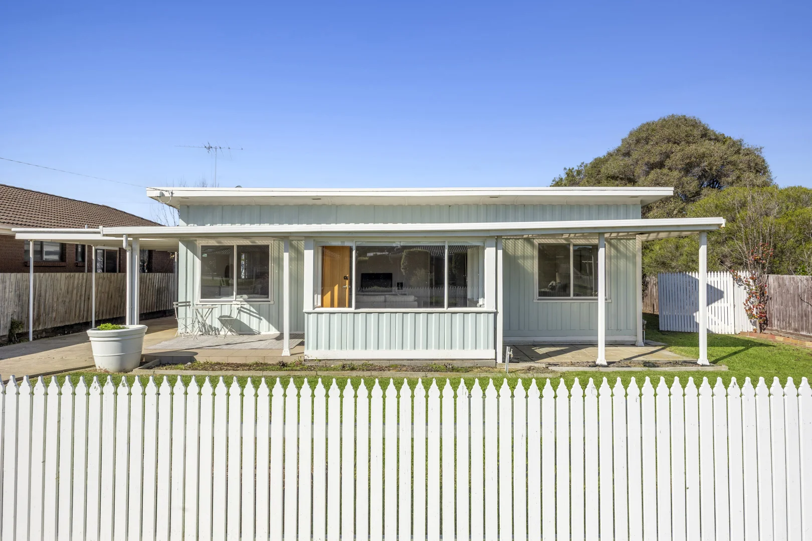 21 Dudley Parade - Image 2
