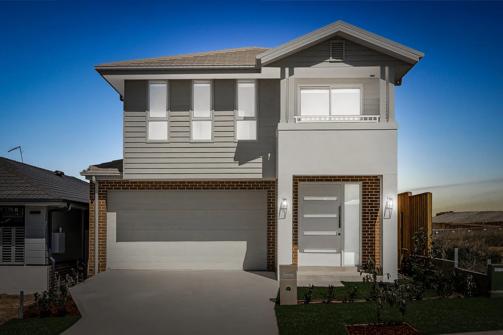 21 Equestrian Street (1/16)