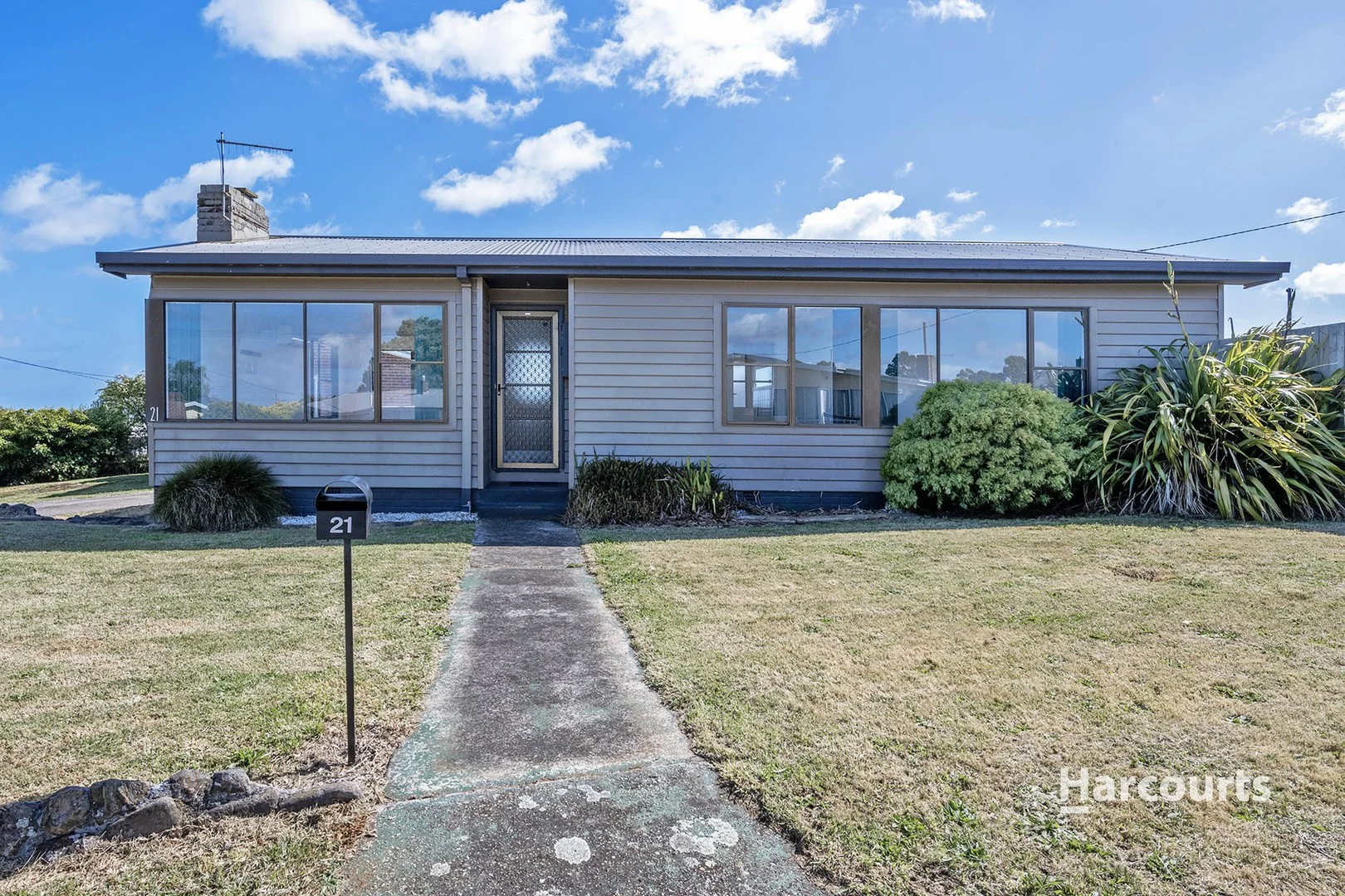 21 Gracie Crescent (1/14)