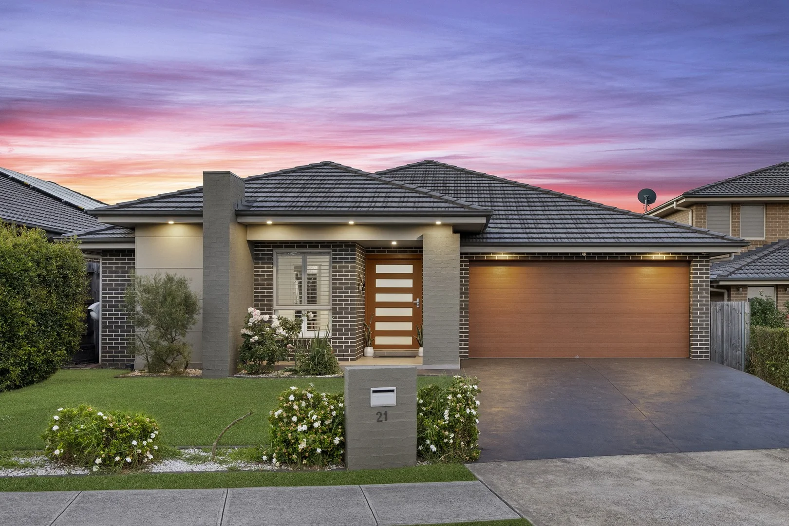 21 Kimberley Drive (1/16)