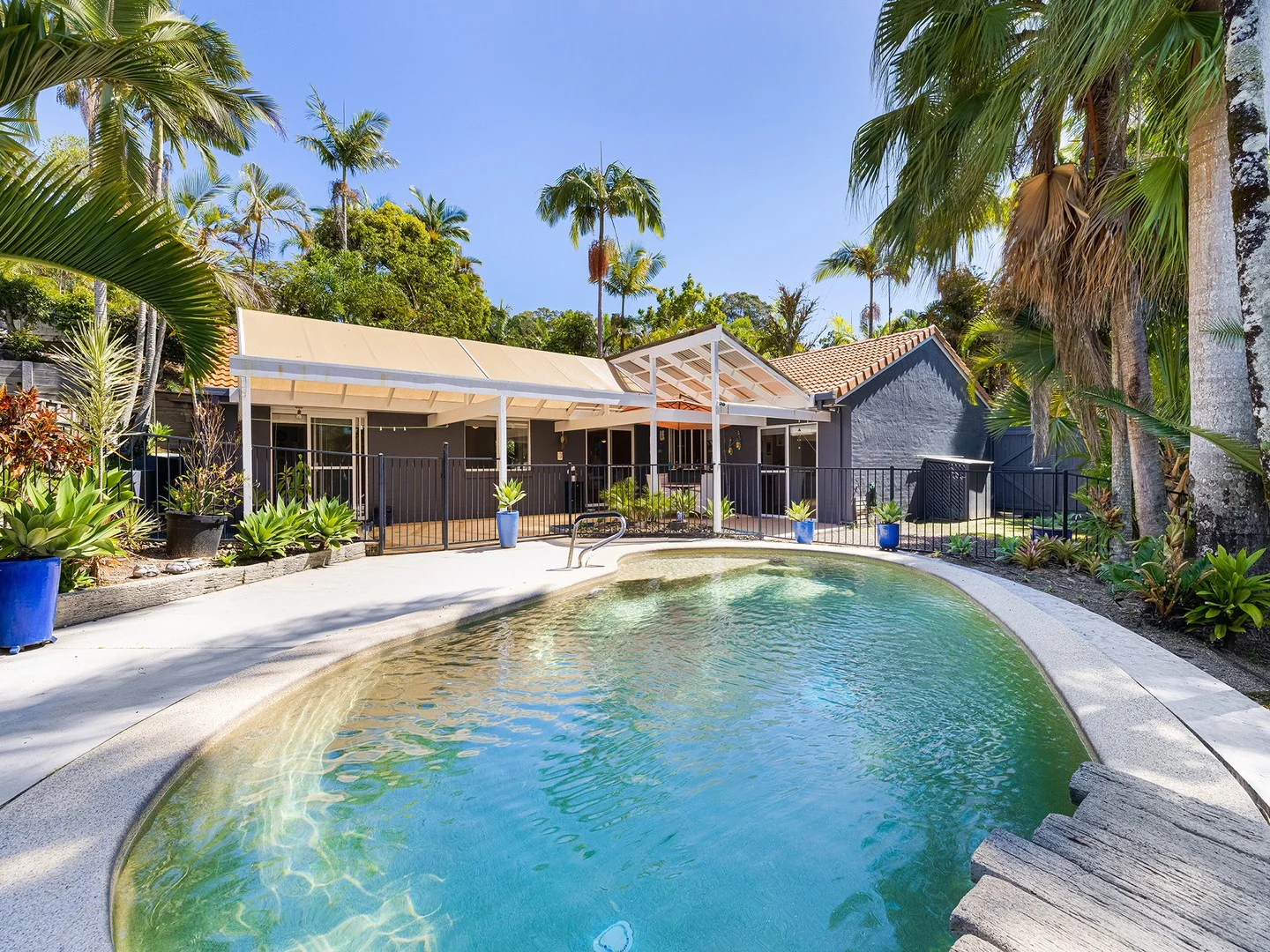 21 Lindeman Avenue (1/24)