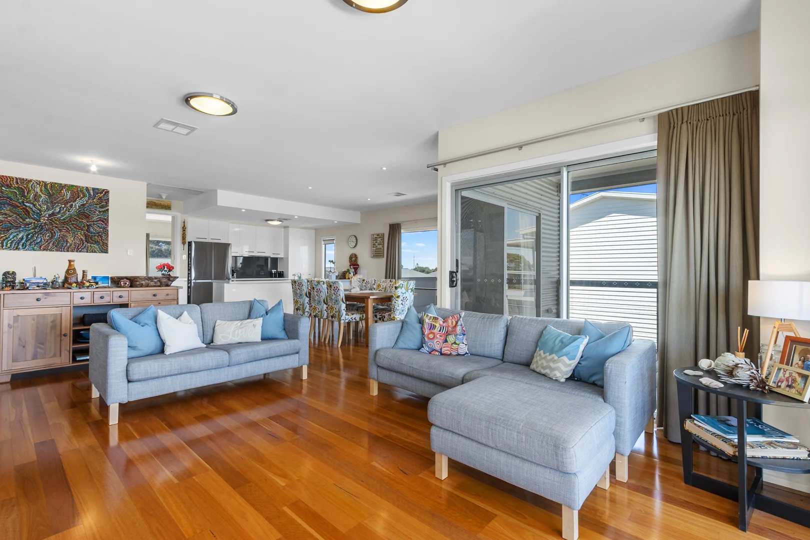 21 Marine Parade - Image 4