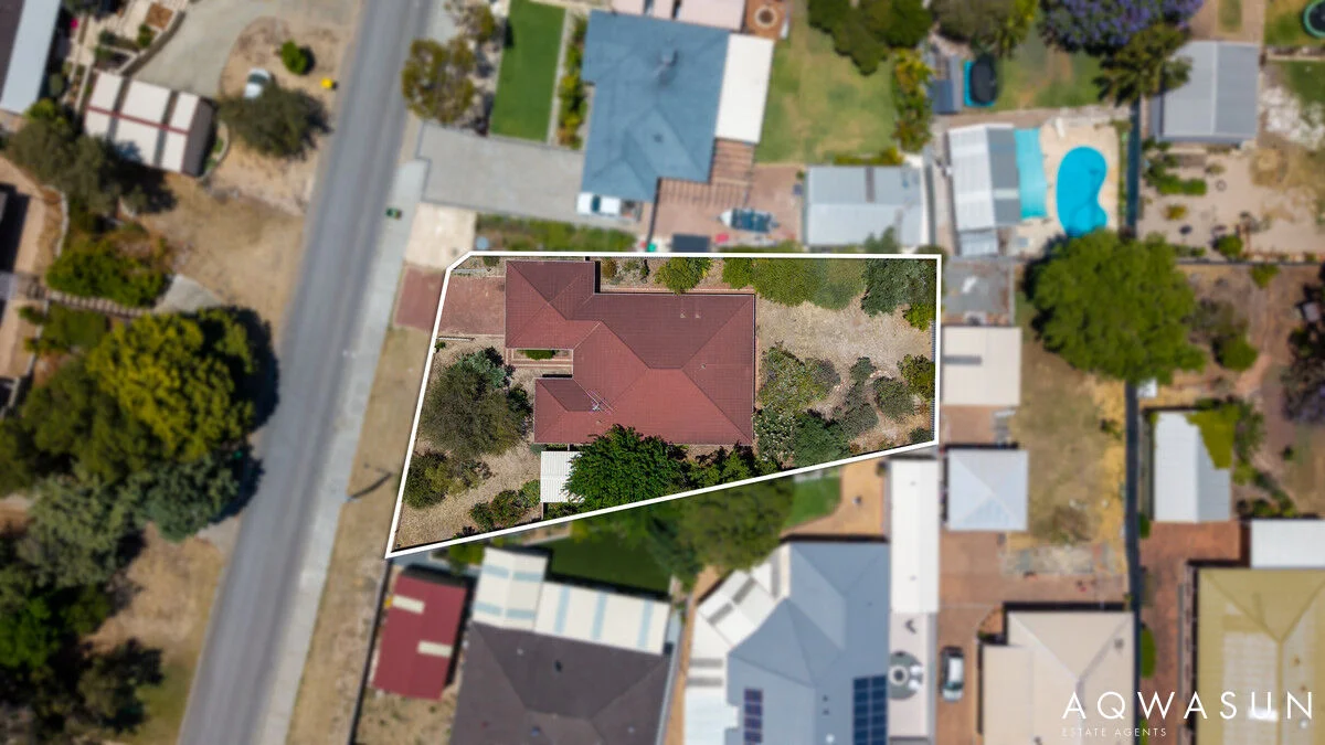 21 Minderoo Crescent (1/35)